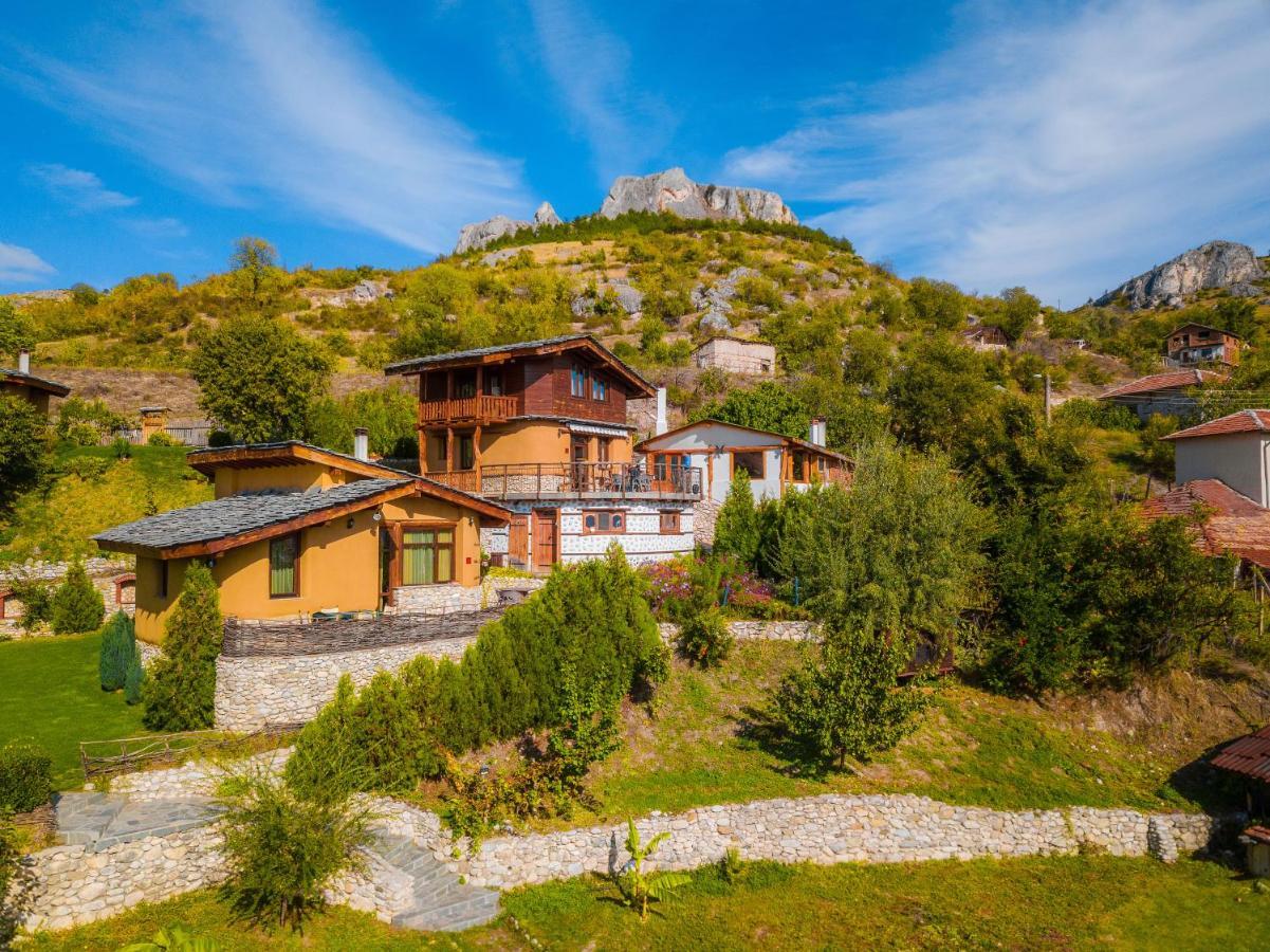 Eco Village Under The Cliffs Ilindentsi Eksteriør billede