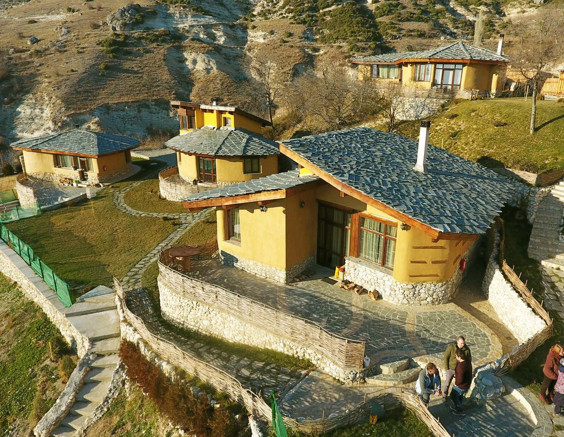 Eco Village Under The Cliffs Ilindentsi Eksteriør billede